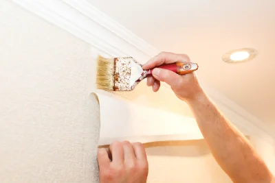 Pose de papier peint à Biefmorin — revêtements muraux et toiles de verre